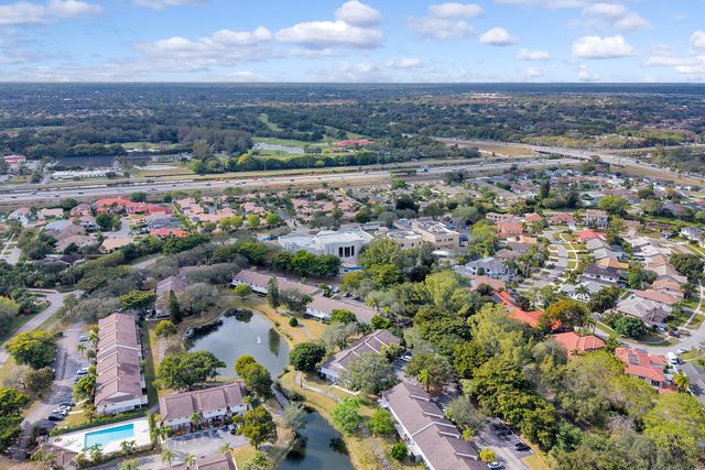 7379 London Lane, Boca Raton, FL 33433