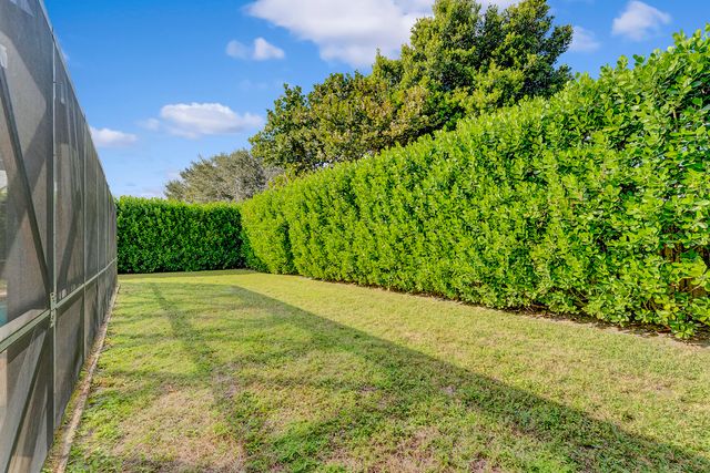 7379 London Lane, Boca Raton, FL 33433