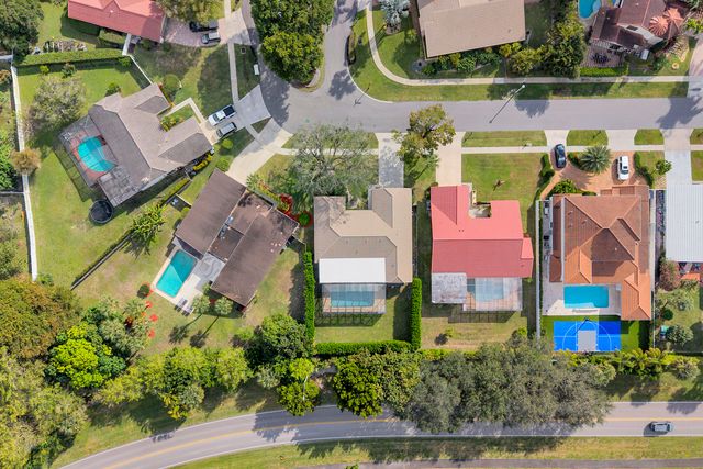 7379 London Lane, Boca Raton, FL 33433