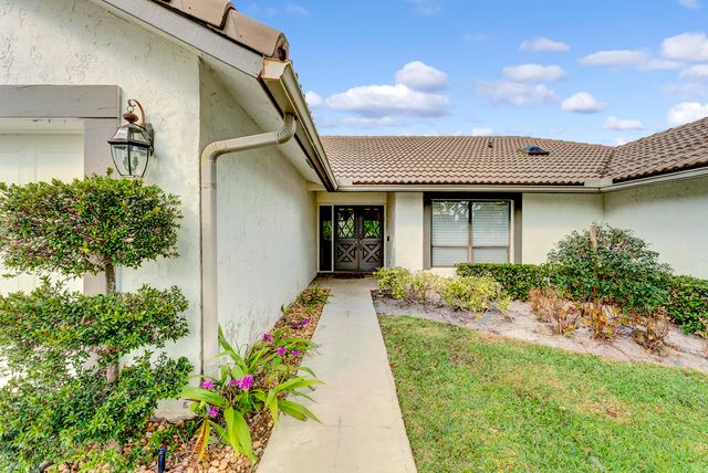 7379 London Lane, Boca Raton, FL 33433