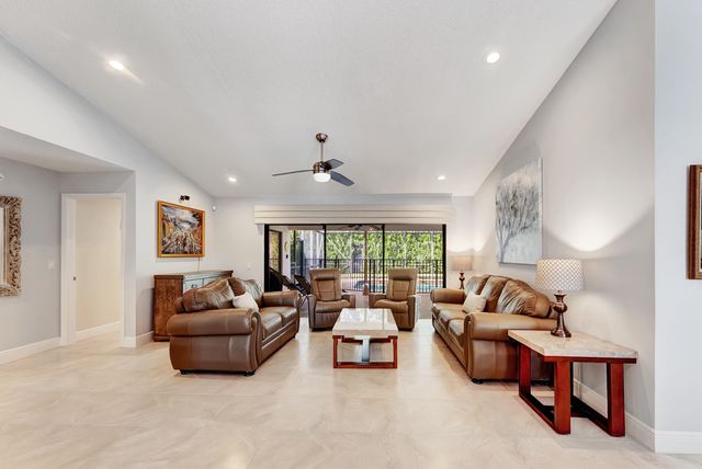 7379 London Lane, Boca Raton, FL 33433