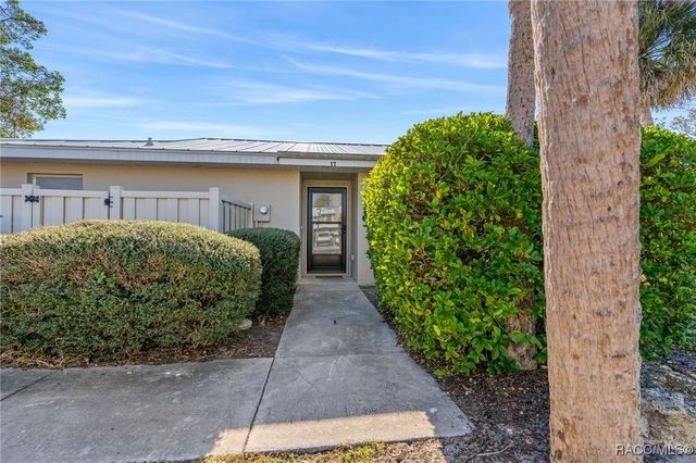 11568 W Bayshore Drive 17, Crystal River, FL 34429