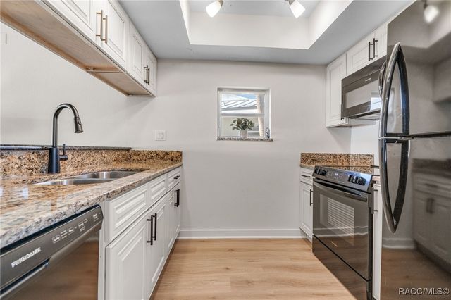 11568 W Bayshore Drive 17, Crystal River, FL 34429