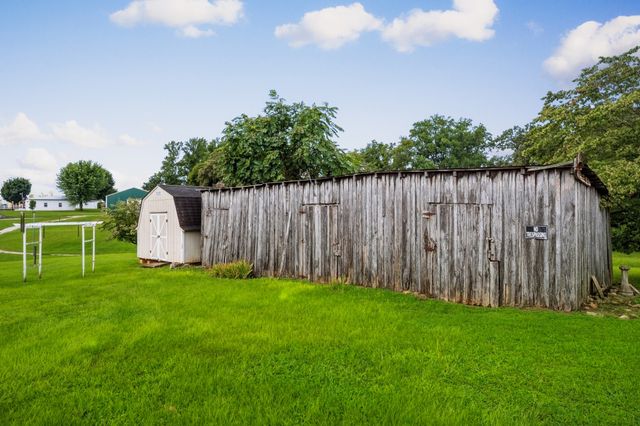 96 Old Shellsford Rd, Mcminnville, TN 37110