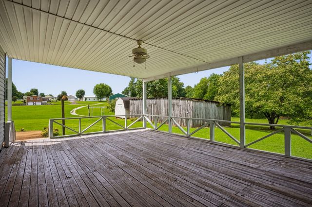 96 Old Shellsford Rd, Mcminnville, TN 37110