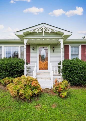 96 Old Shellsford Rd, Mcminnville, TN 37110