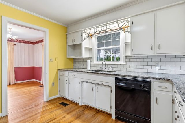 96 Old Shellsford Rd, Mcminnville, TN 37110