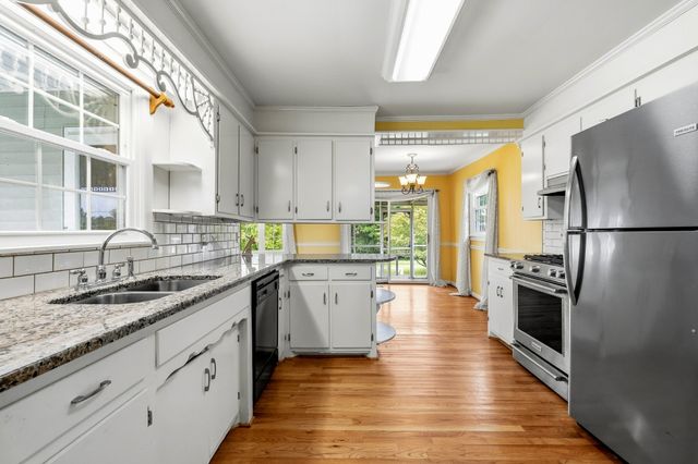 96 Old Shellsford Rd, Mcminnville, TN 37110