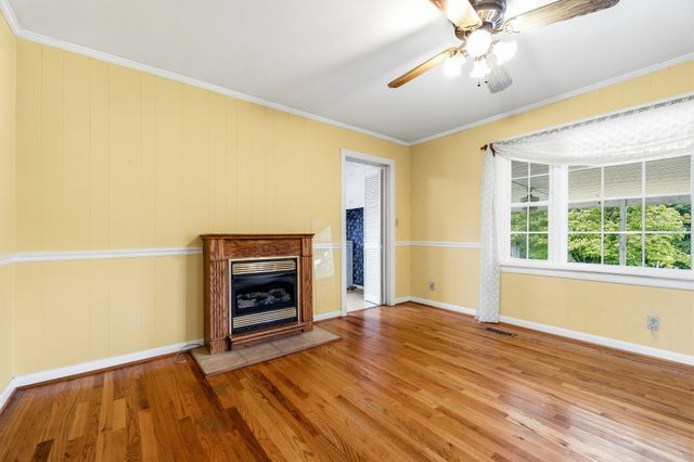 96 Old Shellsford Rd, Mcminnville, TN 37110