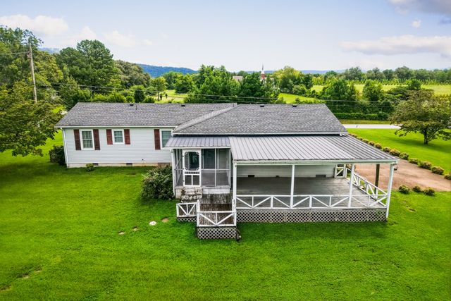 96 Old Shellsford Rd, Mcminnville, TN 37110