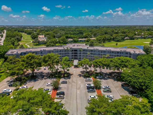 4020 W Palm Aire Drive 410, Pompano Beach, FL 33069