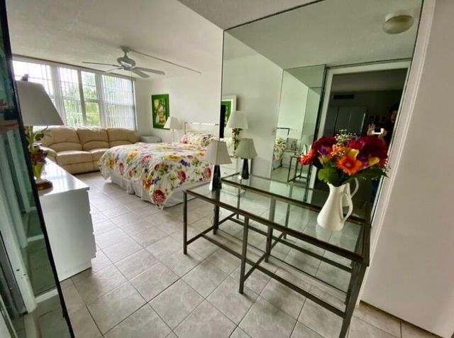 4020 W Palm Aire Drive 410, Pompano Beach, FL 33069