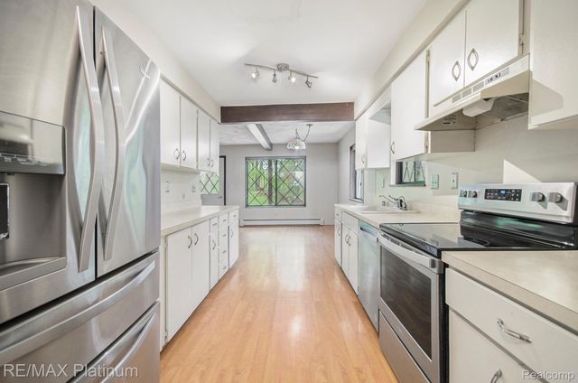 11095 HIBNER ROAD, Hartland Twp, MI 48353