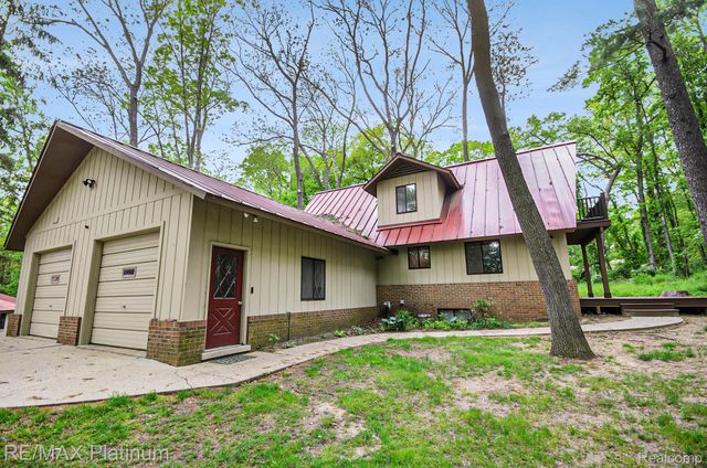 11095 HIBNER ROAD, Hartland Twp, MI 48353