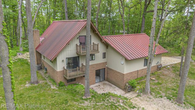11095 HIBNER ROAD, Hartland Twp, MI 48353