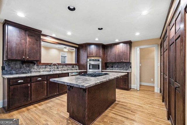 3639 Holly Springs Road, Rockmart, GA 30153