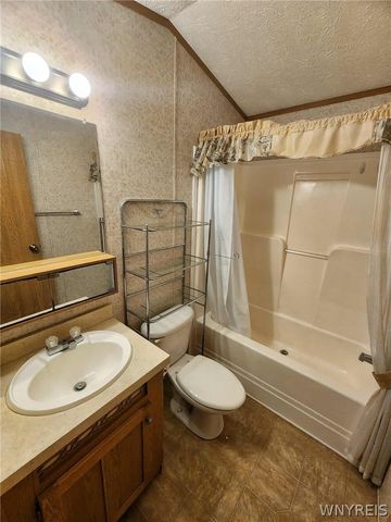 123 Green Valley Estates, Great Valley, NY 14741