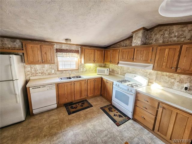 123 Green Valley Estates, Great Valley, NY 14741