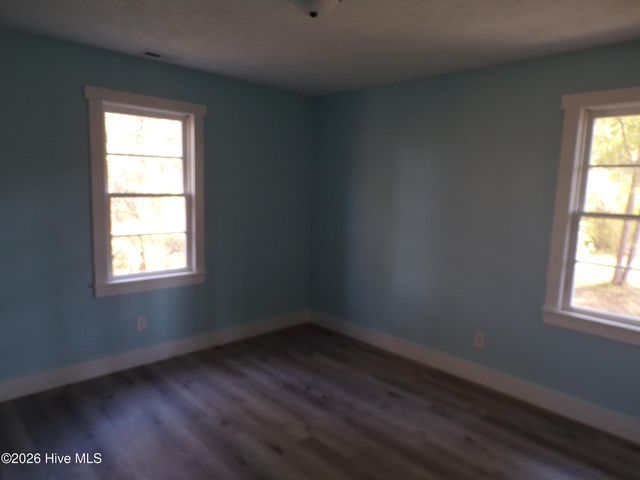 1525 Seven Creeks Highway, Whiteville, NC 28472