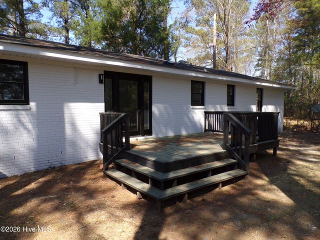 1525 Seven Creeks Highway, Whiteville, NC 28472