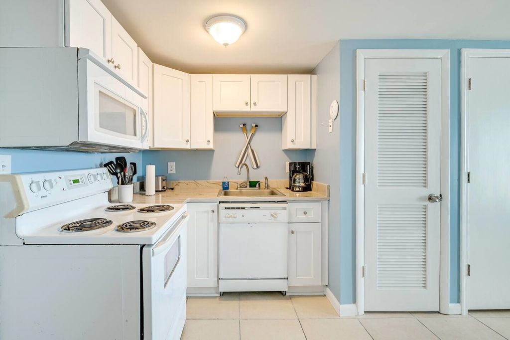 5905 S Kings Hwy Unit 203, Myrtle Beach, SC 29575 — photo 4