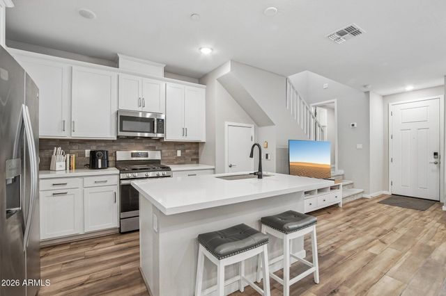 759 E ZESTA Lane 102, Gilbert, AZ 85297