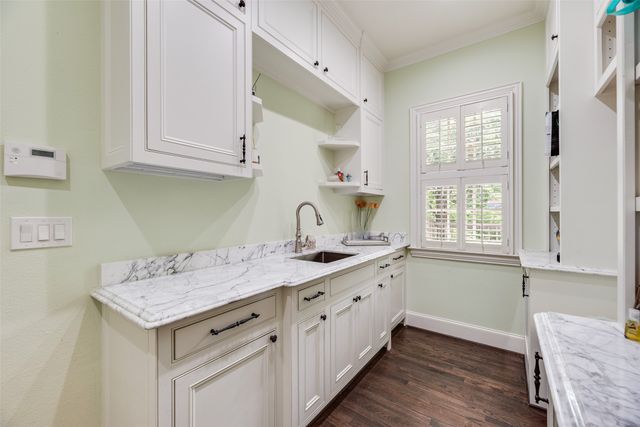 1418 Yakimo Drive, Dallas, TX 75208