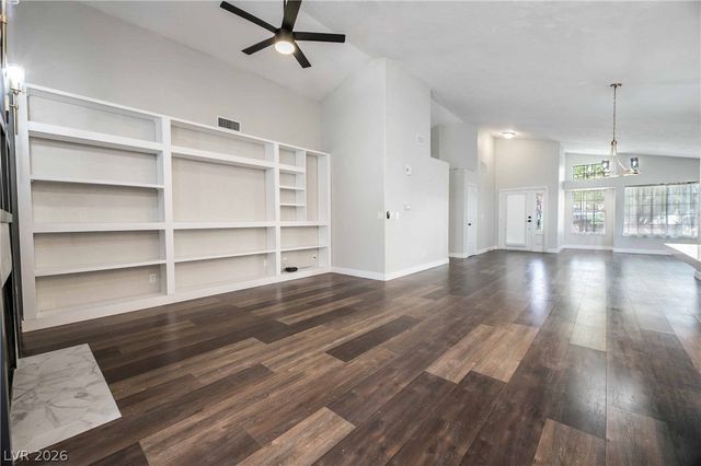 2724 Eagle Springs Court, Las Vegas, NV 89117