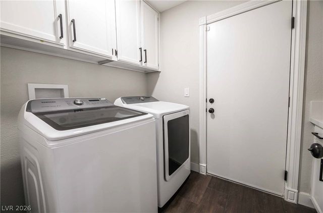 2724 Eagle Springs Court, Las Vegas, NV 89117