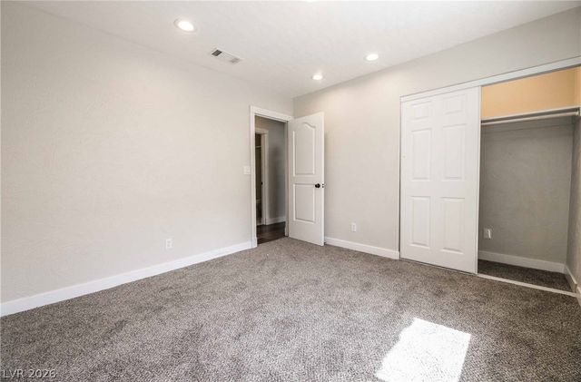 2724 Eagle Springs Court, Las Vegas, NV 89117