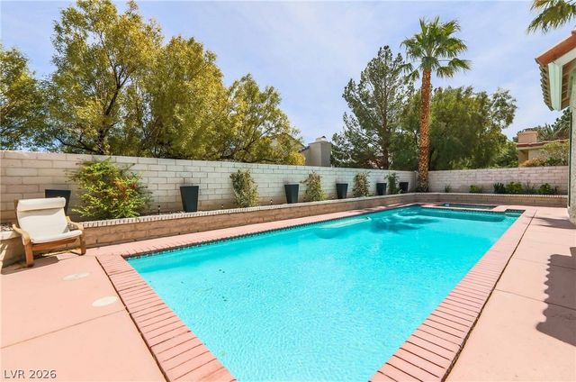 2724 Eagle Springs Court, Las Vegas, NV 89117