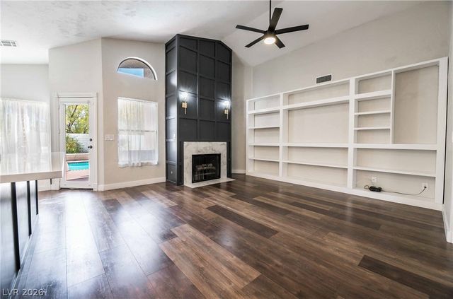 2724 Eagle Springs Court, Las Vegas, NV 89117