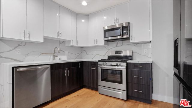 7640 Greg Avenue, Sun Valley, CA 91352