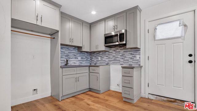7640 Greg Avenue, Sun Valley, CA 91352