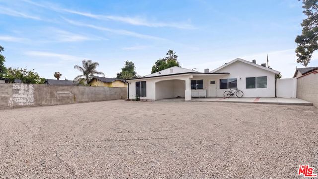 7640 Greg Avenue, Sun Valley, CA 91352