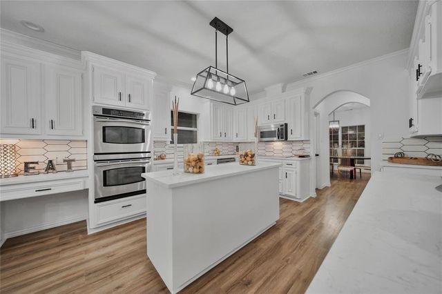 29602 Commons Forest Drive, Huffman, TX 77336