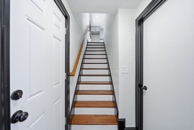 80 Brigham Ave, Dracut, MA 01826