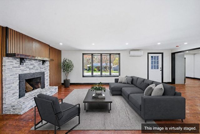 80 Brigham Ave, Dracut, MA 01826