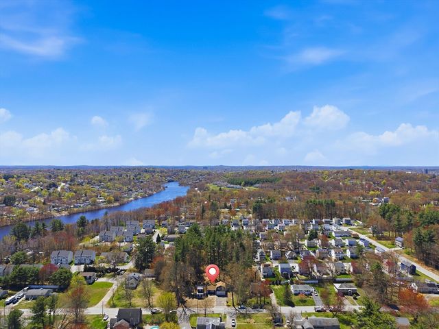 80 Brigham Ave, Dracut, MA 01826
