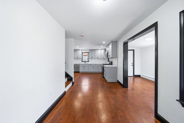 80 Brigham Ave, Dracut, MA 01826
