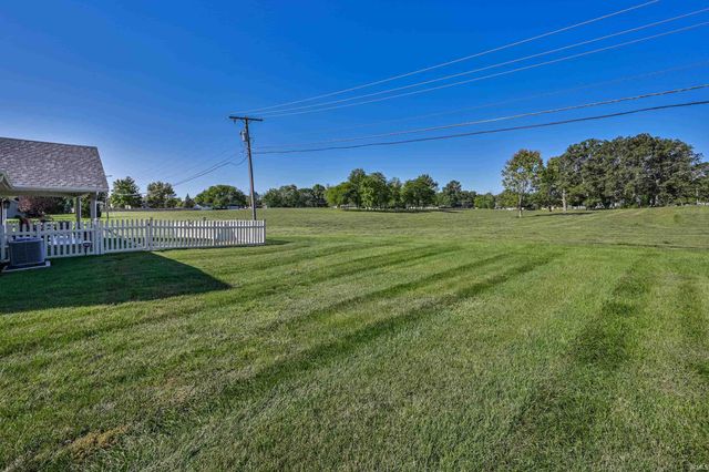 1333 N Mill Street, Hartford City, IN 47348