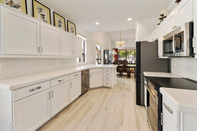 23817 S HARMONY Way, Sun Lakes, AZ 85248