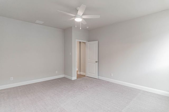 933 Carnation Drive, Crowley, TX 76036