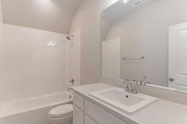 933 Carnation Drive, Crowley, TX 76036