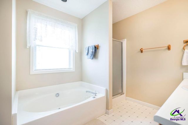 255 Waterford Drive, Bonaire, GA 31005