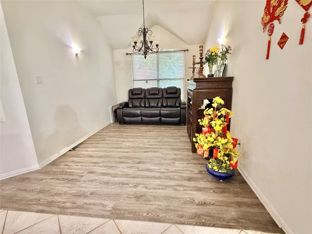 900 Ascension Drive, Hurst, TX 76053