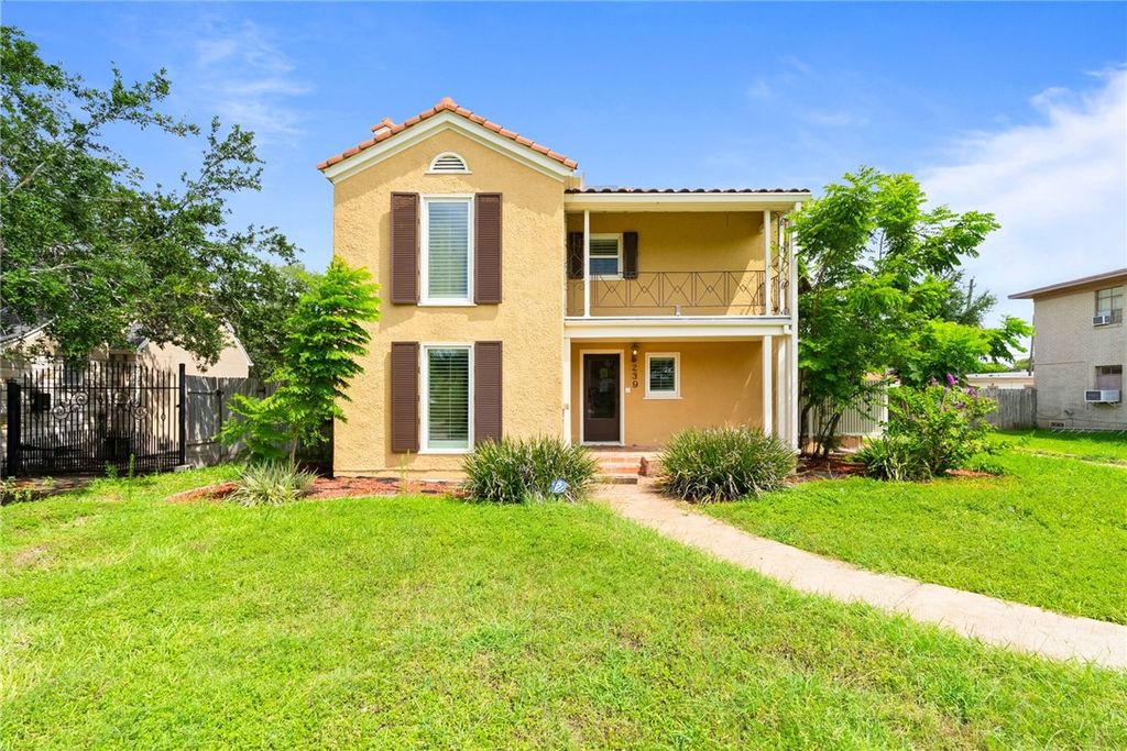 239 Indiana Ave -, Corpus Christi, TX 78404 — exterior