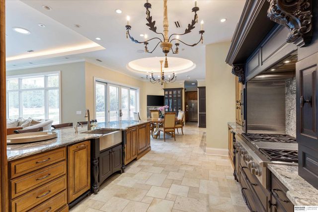 306 S 93rd Avenue, Omaha, NE 68114