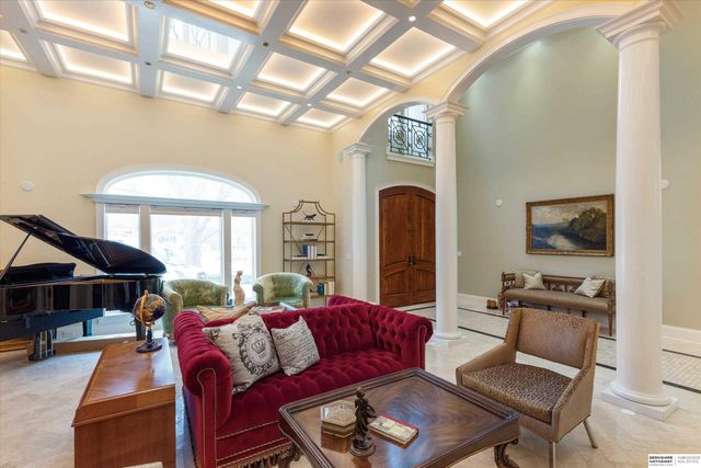 306 S 93rd Avenue, Omaha, NE 68114