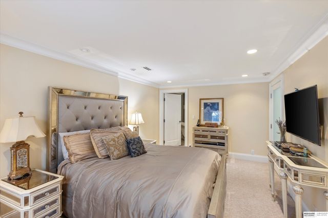306 S 93rd Avenue, Omaha, NE 68114